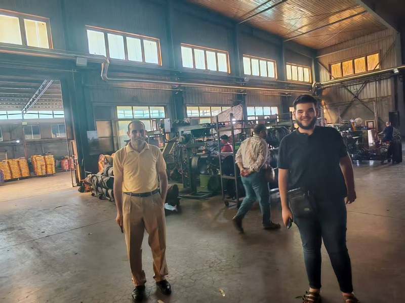 Motosiklet Lastikleri ve İç Lastikleri Fabrika Ziyaretinde Mısırlı Müşteriden Tanındı